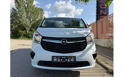 opel-vivaro - 2