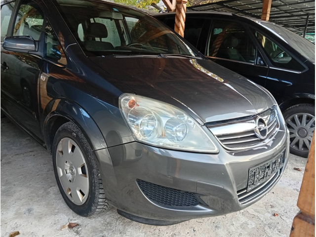 Opel Zafira 1600 - автомобили, коли, обяви за нови и употребявани 6