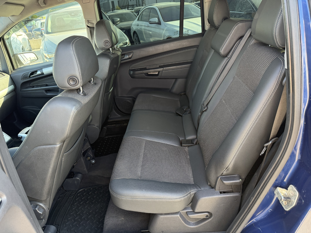 Opel Zafira 2.2 Бензин* 150к.с.* 2010г.* 6+1 Местен* Топ Състояние - автомобили, коли, обяви за нови и употребявани 8