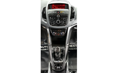 Opel Zafira TOURER 2.0CDTI 131HP EURO5B - автомобили, коли, обяви за нови и употребявани 9