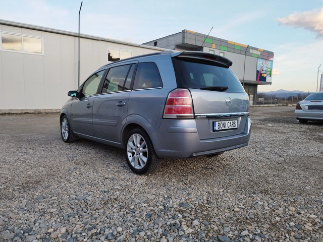 Opel Zafira 6+ 1 - автомобили, коли, обяви за нови и употребявани 2