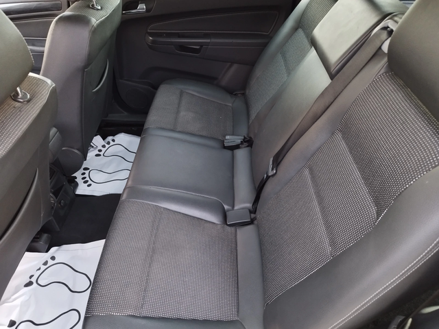 Opel Zafira 6+ 1 - автомобили, коли, обяви за нови и употребявани 9