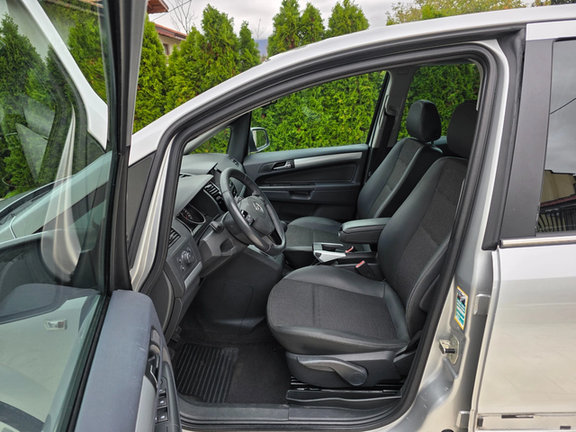 Opel Zafira 1.7 CTDI COSMO - автомобили, коли, обяви за нови и употребявани 11