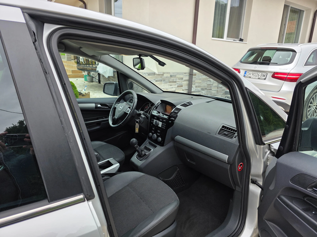 Opel Zafira 1.7 CTDI COSMO - автомобили, коли, обяви за нови и употребявани 14