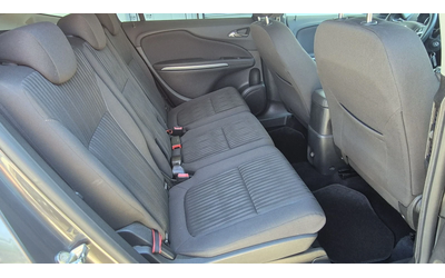 Opel Zafira 2.0 диз 110к.с. - автомобили, коли, обяви за нови и употребявани 14