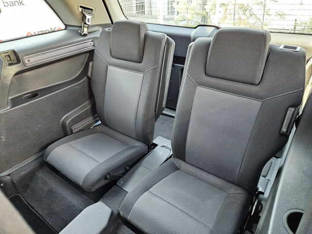 Opel Zafira 1.8i-140кс= 7МЕСТА= НАВИ= КЛИМАТИК= ТЕГЛИЧ - автомобили, коли, обяви за нови и употребявани 9