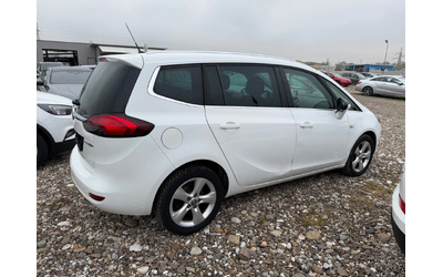 opel-zafira - 3