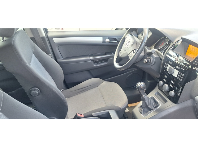 Opel Zafira 1.8 facelift 7 места!! - автомобили, коли, обяви за нови и употребявани 16