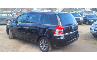 opel-zafira - 4
