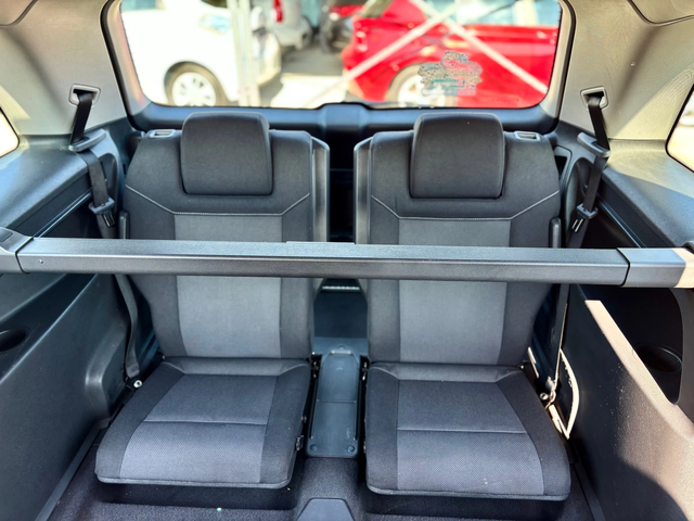 Opel Zafira - автомобили, коли, обяви за нови и употребявани 11