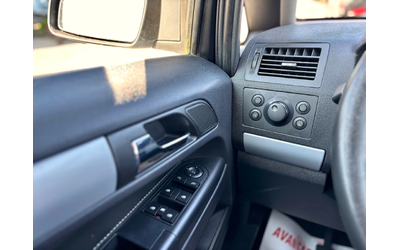 Opel Zafira - автомобили, коли, обяви за нови и употребявани 9