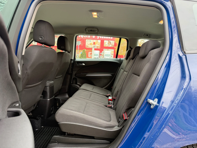 Opel Zafira АВТОПИЛОТ* ПОДГРЕВ* 6скорости* ПАРКТРОНИК* ТОП - автомобили, коли, обяви за нови и употребявани 9