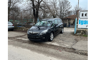 opel-zafira - 2