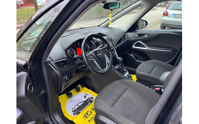 Opel Zafira 7 места - автомобили, коли, обяви за нови и употребявани 9