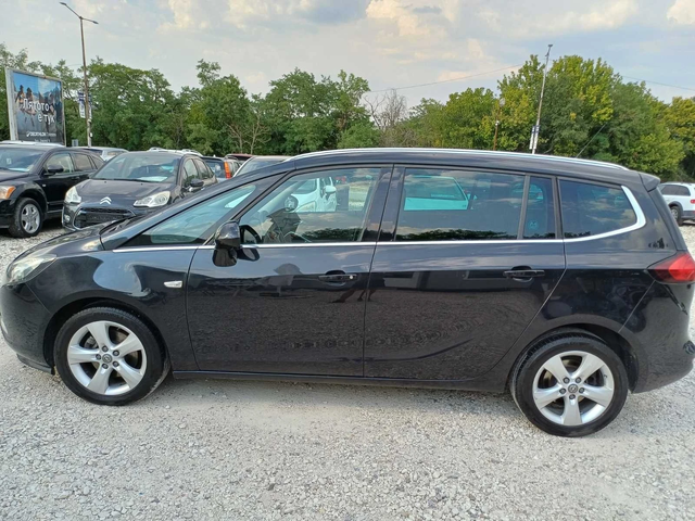 Opel Zafira 1.6i Turbo-EcoM* Navi* UNIKAT* - автомобили, коли, обяви за нови и употребявани 3