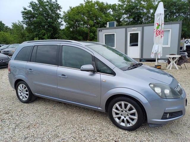 Opel Zafira 1.9cdti 120k.c * UNIKAT* - автомобили, коли, обяви за нови и употребявани 11