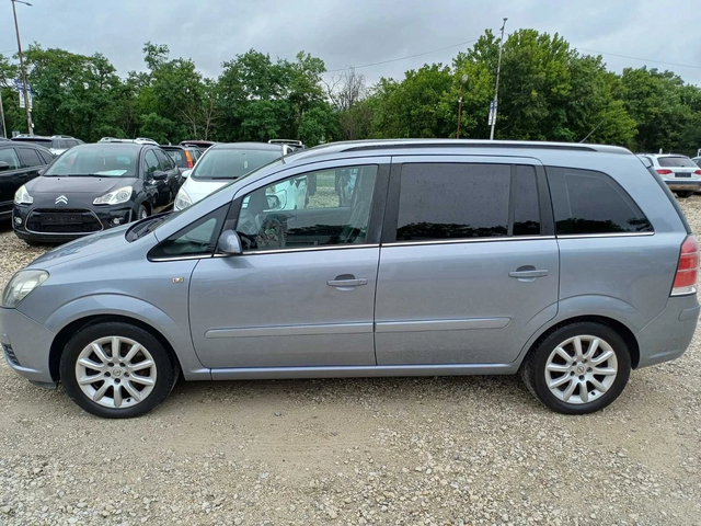 Opel Zafira 1.9cdti 120k.c * UNIKAT* - автомобили, коли, обяви за нови и употребявани 2