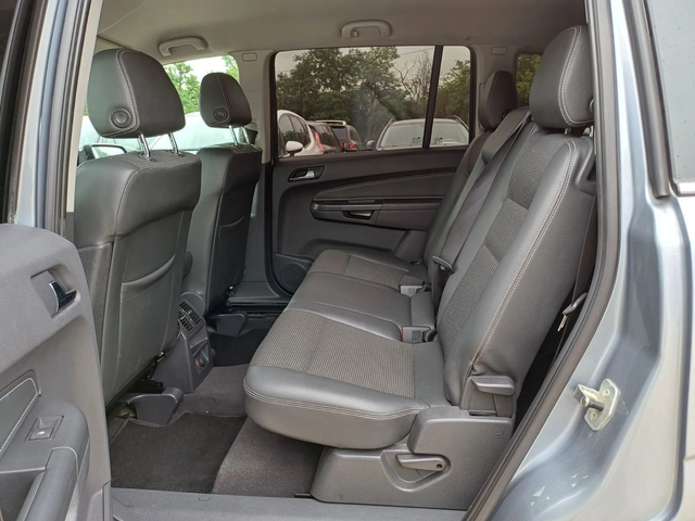 Opel Zafira 1.9cdti 120k.c * UNIKAT* - автомобили, коли, обяви за нови и употребявани 6