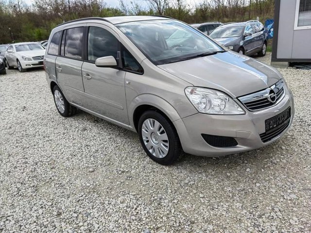 Opel Zafira 1.6i ECOMETAN* FACELIFT* UNIKAT* - автомобили, коли, обяви за нови и употребявани 11