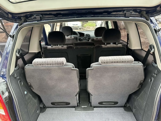Opel Zafira - автомобили, коли, обяви за нови и употребявани 15