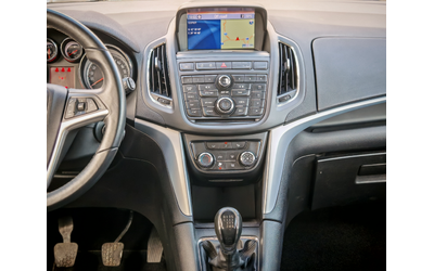 Opel Zafira Tourer 1.4T ФАБРИЧНА ГАЗ - автомобили, коли, обяви за нови и употребявани 12