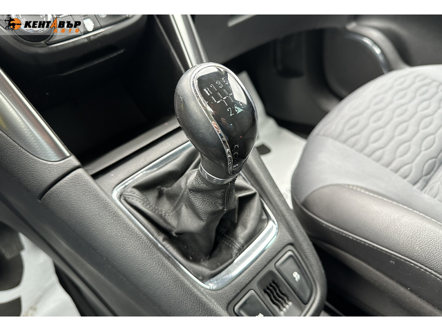 Opel Zafira Tourer 1.6i 150к.с. Газ.инжекцион - автомобили, коли, обяви за нови и употребявани 12