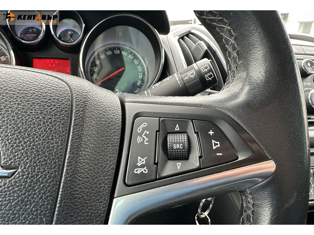 Opel Zafira Tourer 1.6i 150к.с. Газ.инжекцион - автомобили, коли, обяви за нови и употребявани 16