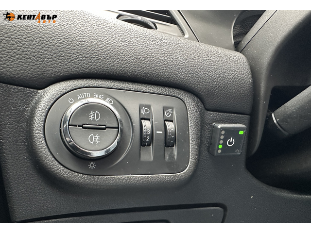 Opel Zafira Tourer 1.6i 150к.с. Газ.инжекцион - автомобили, коли, обяви за нови и употребявани 18