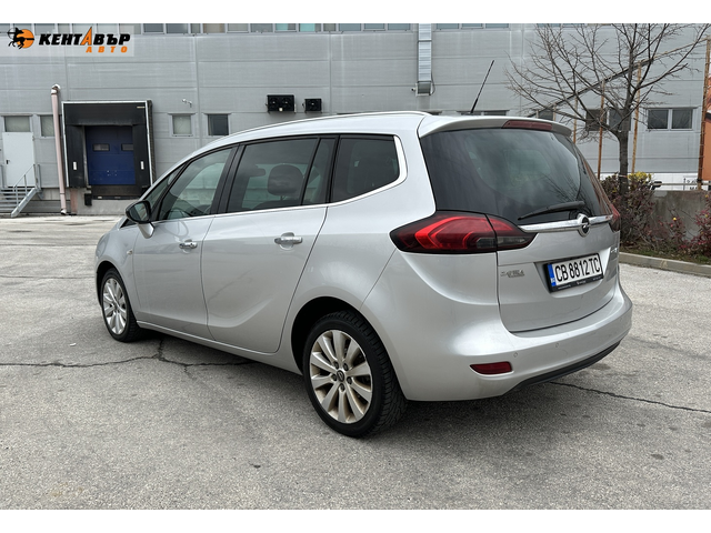 Opel Zafira Tourer 1.6i 150к.с. Газ.инжекцион - автомобили, коли, обяви за нови и употребявани 2