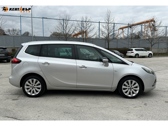 Opel Zafira Tourer 1.6i 150к.с. Газ.инжекцион - автомобили, коли, обяви за нови и употребявани 4