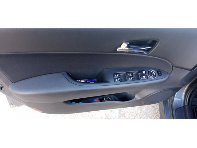 Отслужена сменена верига подгрев парктроник отлична - автомобили, коли, обяви за нови и употребявани 6