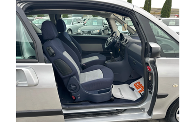 Peugeot 1007 - автомобили, коли, обяви за нови и употребявани 6