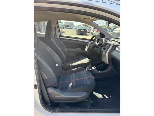 Peugeot 108 1.0* 70ps* - автомобили, коли, обяви за нови и употребявани 10