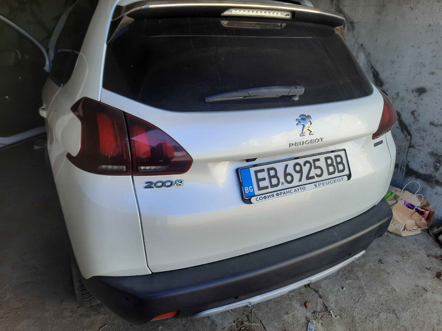 Peugeot 2008 1.2 PUR TECH - автомобили, коли, обяви за нови и употребявани 0