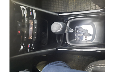 peugeot-2008-1-2-pur-tech - 2