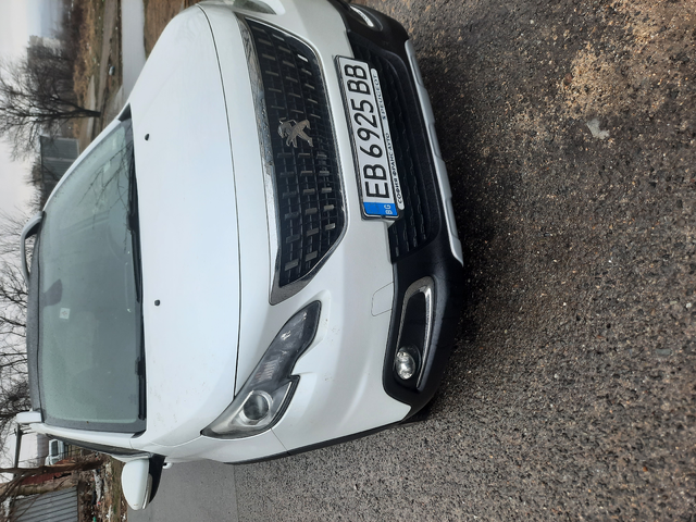 Peugeot 2008 1.2 PUR TECH - автомобили, коли, обяви за нови и употребявани 6