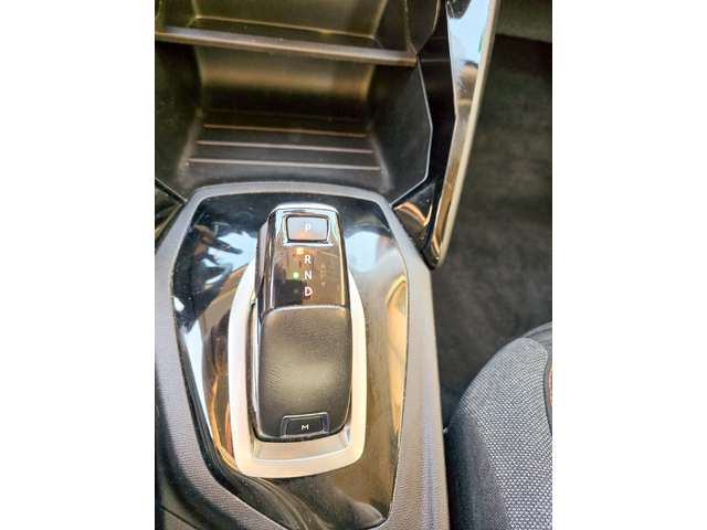 Peugeot 2008 1.2 PureTech Automatic - автомобили, коли, обяви за нови и употребявани 11