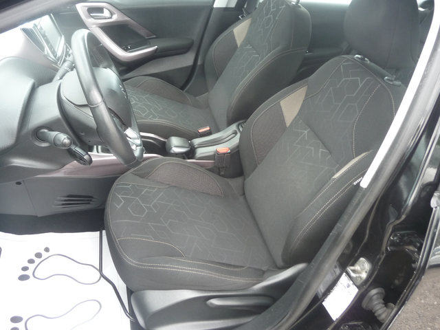 Peugeot 2008 1.4HDI-NAVI ПЕРФЕКТНО - автомобили, коли, обяви за нови и употребявани 13