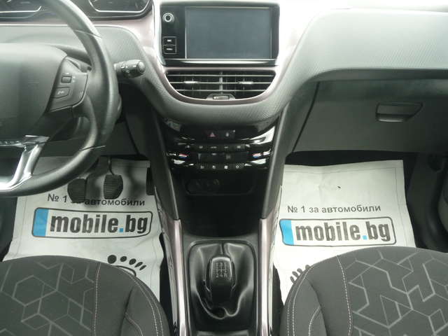 Peugeot 2008 1.4HDI-NAVI ПЕРФЕКТНО - автомобили, коли, обяви за нови и употребявани 9