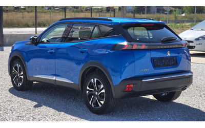 peugeot-2008-1-5-bluehdi-eat8-allure - 3