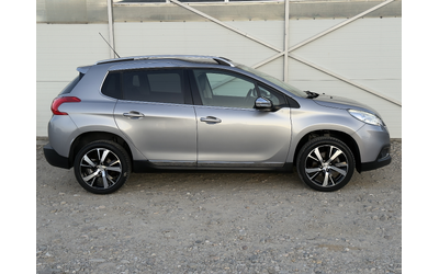 Peugeot 2008 1.6 BlueHD (120 кс) start&stop STT - автомобили, коли, обяви за нови и употребявани 2