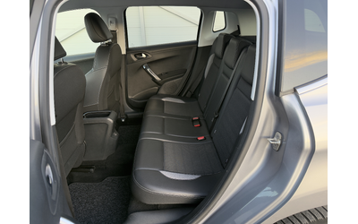 Peugeot 2008 1.6 BlueHD (120 кс) start&stop STT - автомобили, коли, обяви за нови и употребявани 9