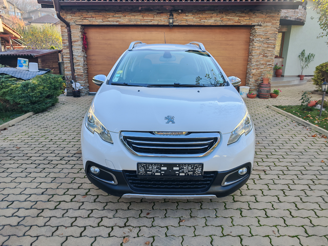 Peugeot 2008 1.6е-HDI ALLURE-навигация, кожа - автомобили, коли, обяви за нови и употребявани 1