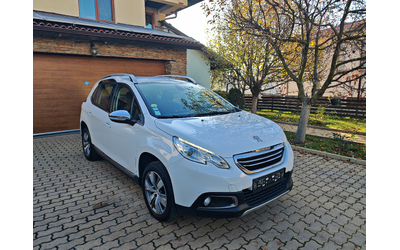 peugeot-2008-1-6e-hdi-allure-navigatsiya-kozha - 2
