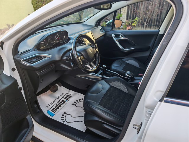 Peugeot 2008 1.6е-HDI ALLURE-навигация, кожа - автомобили, коли, обяви за нови и употребявани 6