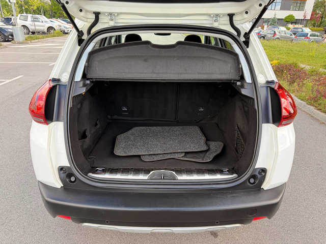 Peugeot 2008 * 1.5HDI* 120hp* NAVI* CAMERA* - автомобили, коли, обяви за нови и употребявани 12