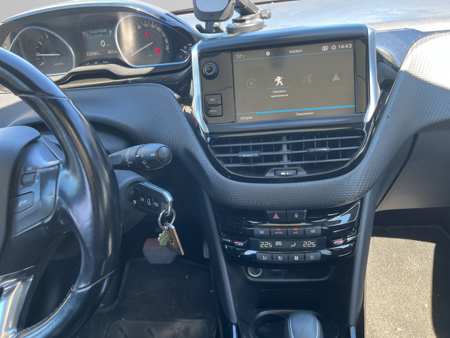 Peugeot 2008 - автомобили, коли, обяви за нови и употребявани 13