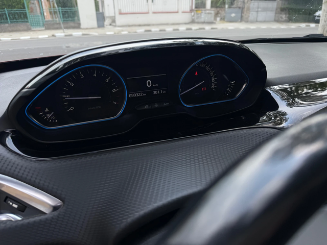 Peugeot 2008 1.2 BENZIN AUSTRIA - автомобили, коли, обяви за нови и употребявани 13