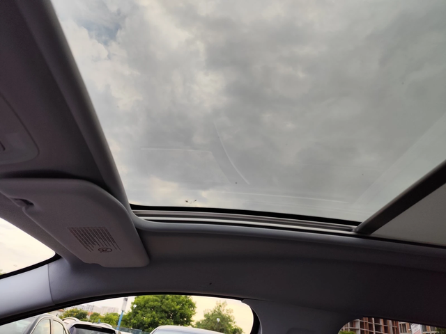 Peugeot 2008 1.6e-HDi Allure92к.с - автомобили, коли, обяви за нови и употребявани 14