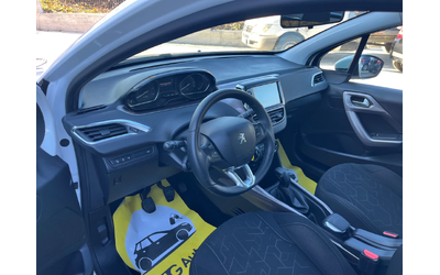 Peugeot 2008 1.6hdi - автомобили, коли, обяви за нови и употребявани 11